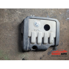 Кора върху двигателя за VW Passat B6 2.0 TDI