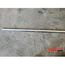 Водобранна лайсна (предна дясна) за Audi A6 C6 (4F)