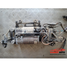 Компресор окачване + разпределител за Audi A8 D4 3.0 TDI Компресор окачване + разпределител за Audi A8 D4 3.0 TDI