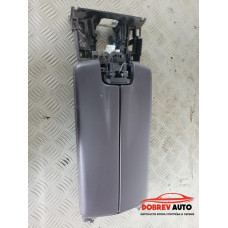 Подлакътник за Mercedes CLS W218 Подлакътник за Mercedes CLS W218