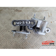 Панти врата (предна дясна) за Mercedes CLS W218 Панти врата (предна дясна) за Mercedes CLS W218