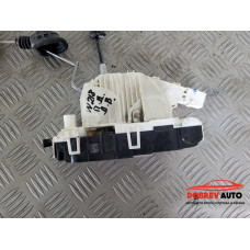 Брава (предна дясна) за Mercedes CLS W218 десен волан Брава (предна дясна) за Mercedes CLS W218 десен волан