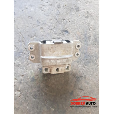 Тампон двигател (ляв) за VW Touran 2.0 FSI