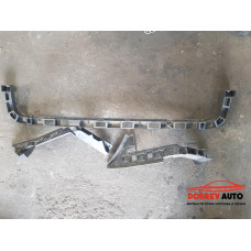 Държачи (задна броня) за VW Touran 1T