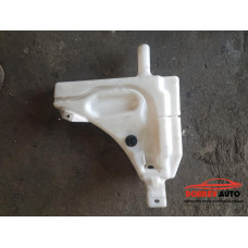 Казанче течност за чистачки за Audi Q7 4L