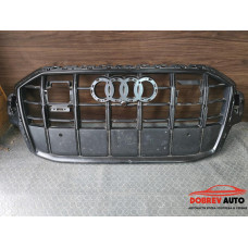 Предна решетка за Audi Q7 4M