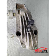 Лява лапа двигател за BMW 740d G11