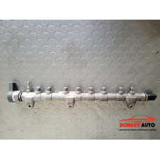 Горивен рейл (с датчици високо налягане) за BMW 740d G11