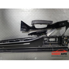 Интериорни лайсни табло - черни за Audi Q8