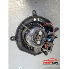 Моторче парно с реостат за Mercedes E Class W211 Моторче парно с реостат за Mercedes E Class W211