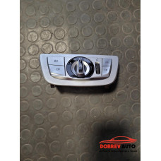 Копче фарове за BMW 740d G11