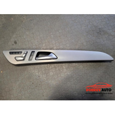 Интериорна лайсна (предна дясна с бутони) за Mercedes GLE C292