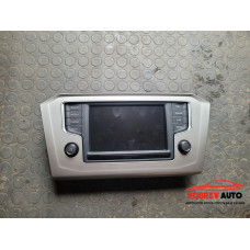 Дисплей за VW Passat B8