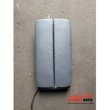 Подлакътник за Peugeot 3008 2nd Gen P84 Подлакътник за Peugeot 3008 2nd Gen P84
