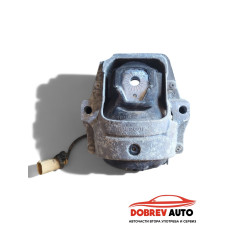 Тампон двигател за Audi A5 8T Тампон двигател за Audi A5 8T