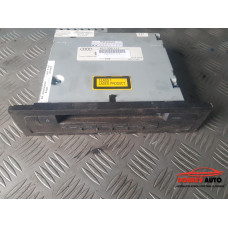 CD changer за Audi Q7 4L CD changer за Audi Q7 4L