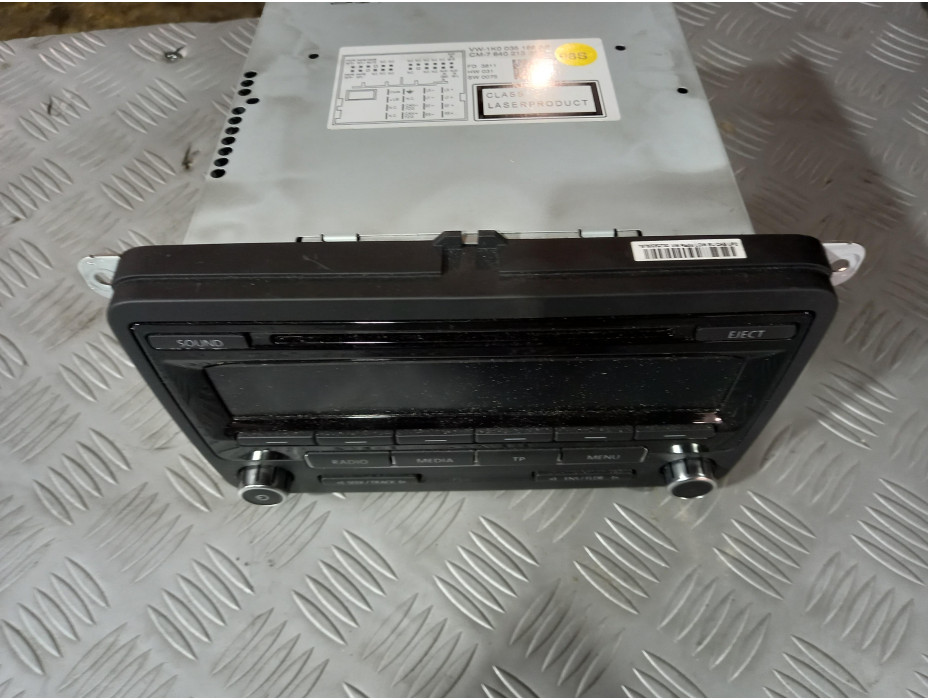 CD за VW Passat B7