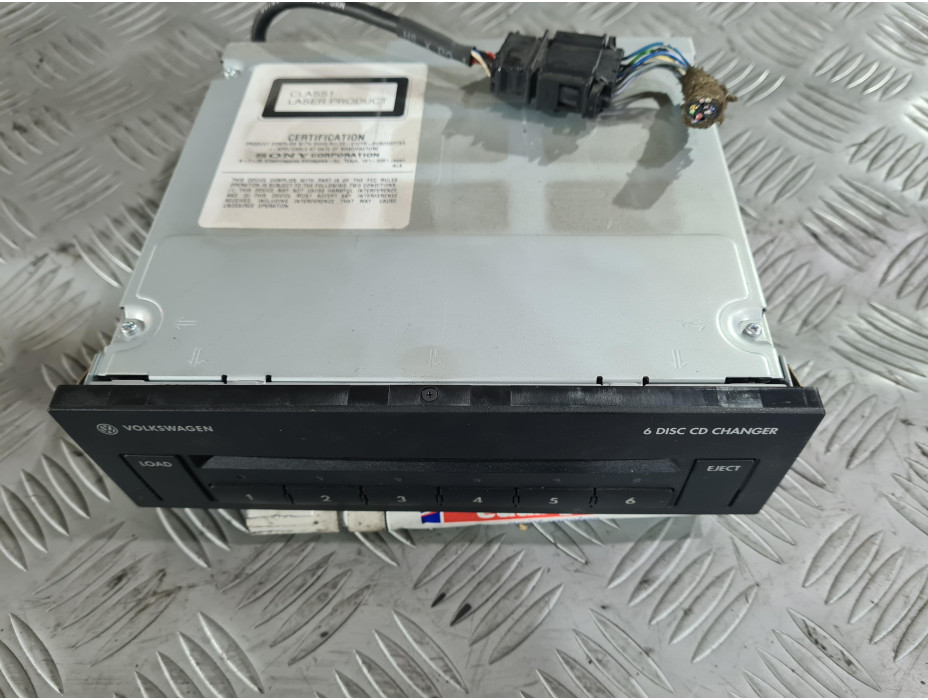 CD ченджър за VW Passat B6 2.0 TDI ВМР