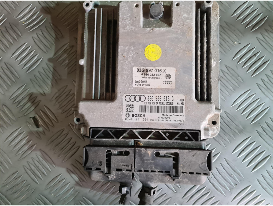 ECU ( компютър за двигател ) за Audi A3 8P 2.0TDI Hatchback ECU ( компютър за двигател ) за Audi A3 8P 2.0TDI Hatchback