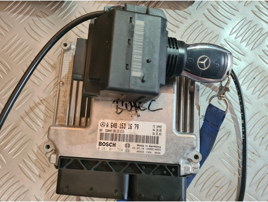 ECU (компютър за двигател) за Мерцедес Е 320 комби / Mercedes E 320 W211 ECU (компютър за двигател) за Мерцедес Е 320 комби / Mercedes E 320 W211