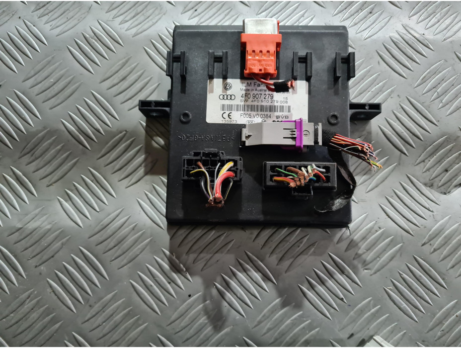 ILM модул за Audi A6 C6 3.2 FSI Quattro ILM модул за Audi A6 C6 3.2 FSI Quattro