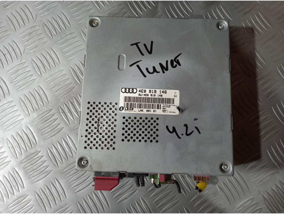 TV Tuner за Audi A8 D3