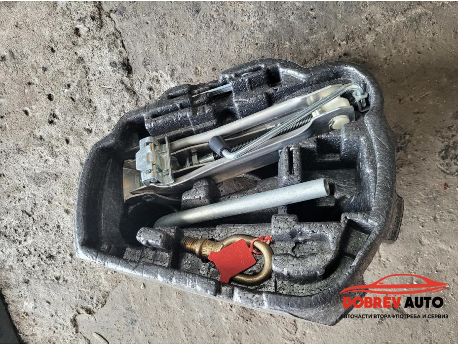 Авариен комплект за VW Golf MK4 Авариен комплект за VW Golf MK4