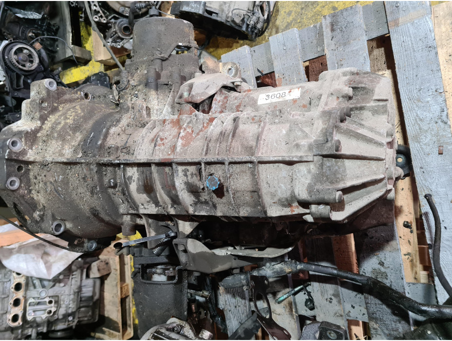 Автоматична скоростна кутия DES за Audi A6 C6 2.4 i Automat Sedan Автоматична скоростна кутия DES за Audi A6 C6 2.4 i Automat Sedan