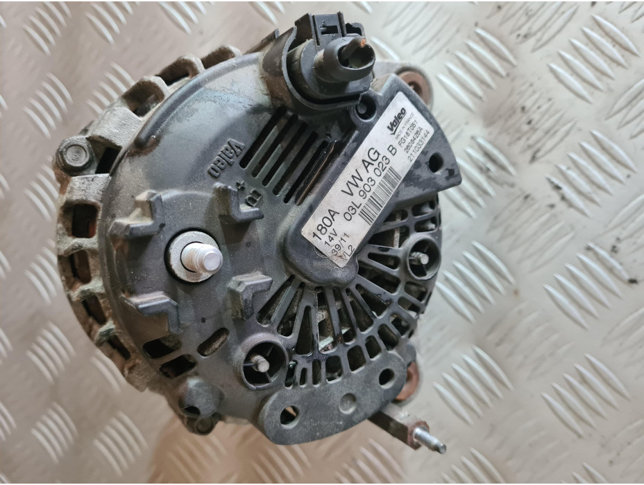 Алтернатор за Volkswagen Passat B7 2.0TDI 140кс