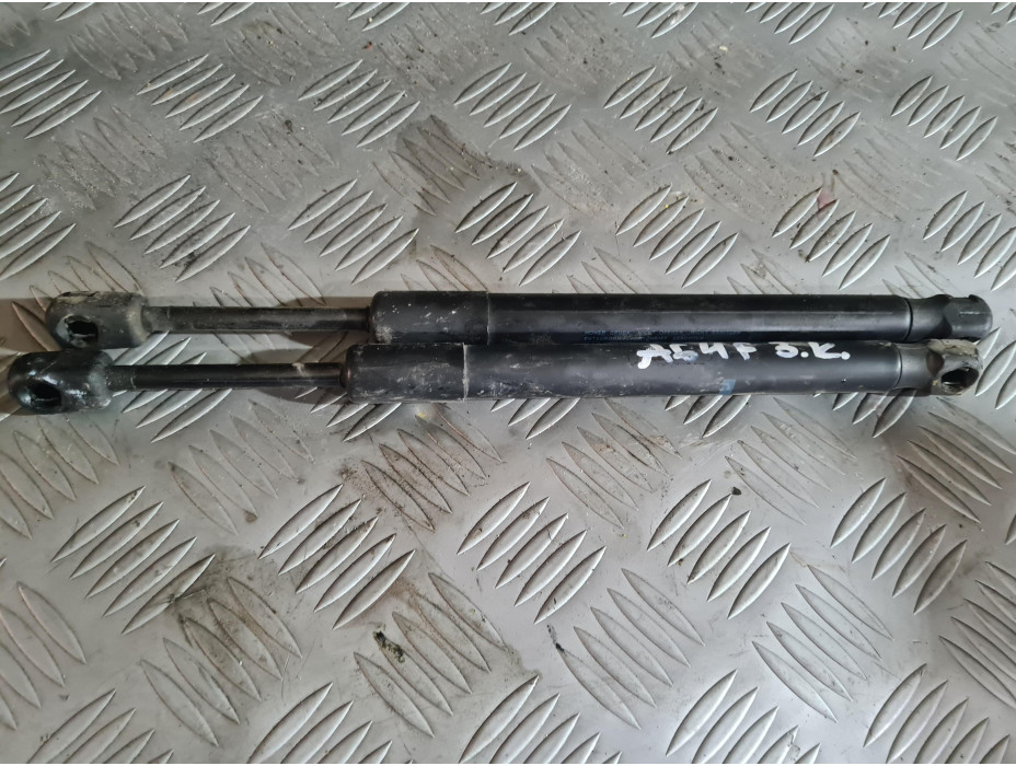 Амортисьори за заден капак за Audi A6 C6 2.7 TDI Quattro