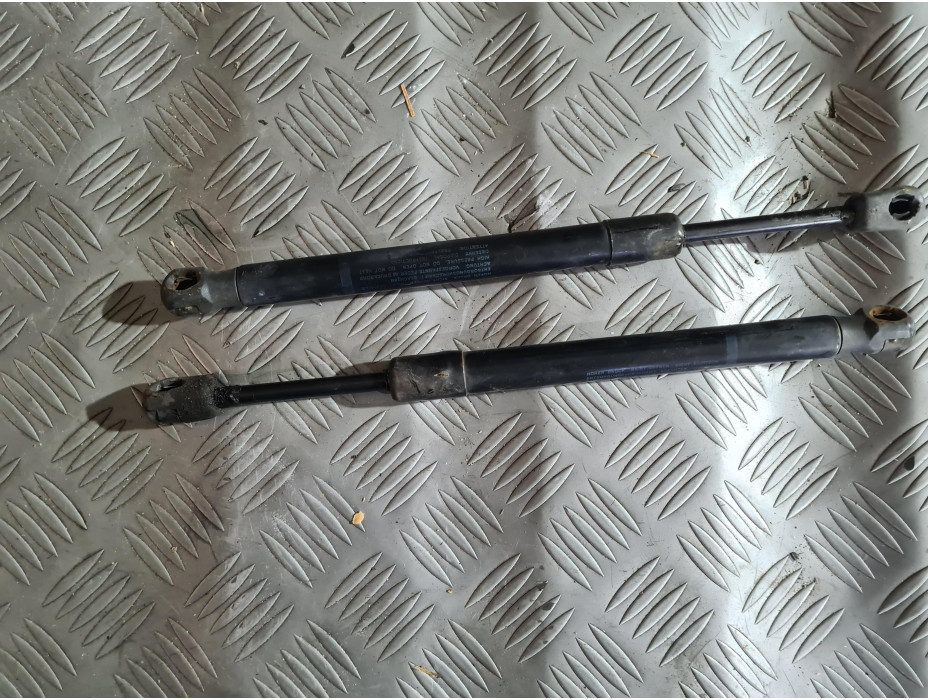 Амортисьори за заден капак за Audi A6 C6 3.2 FSI Quattro