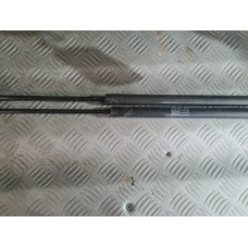 Амортисьори за заден капак за Opel Astra G- комби Амортисьори за заден капак за Opel Astra G- комби