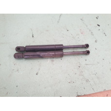 Амортисьори за преден капак за Mercedes ML Class W163 Амортисьори за преден капак за Mercedes ML Class W163