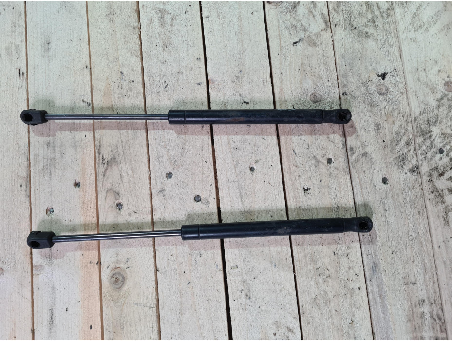 Амортисьори за преден капак за Ауди А8 Д3 / Audi A8 D3