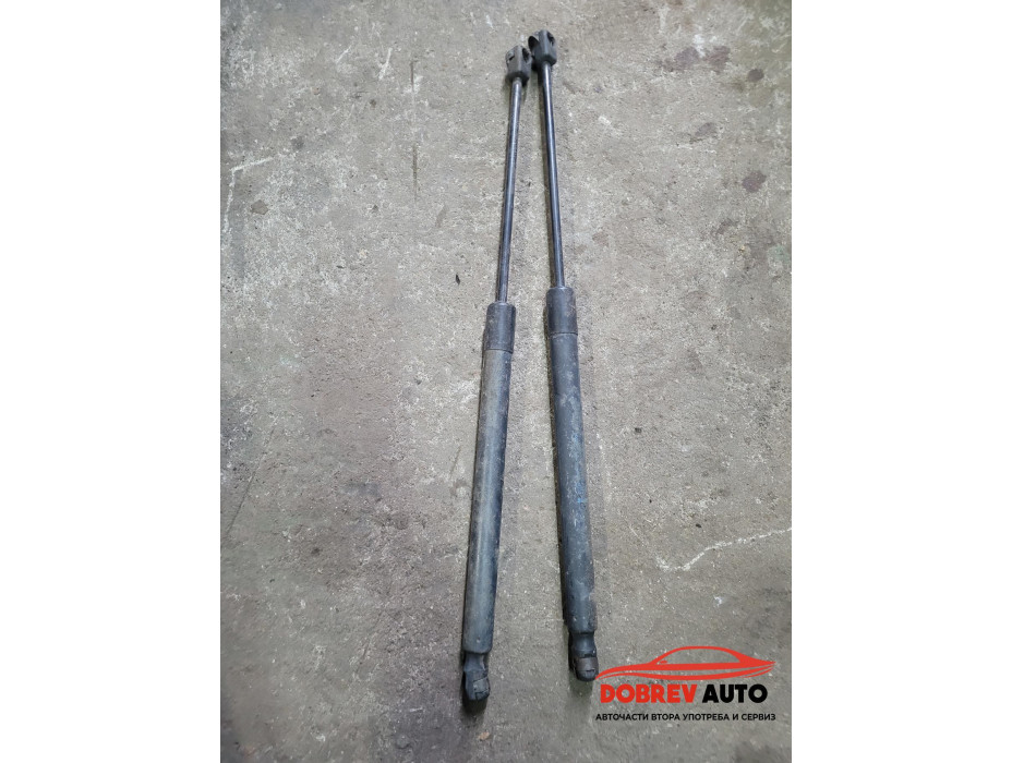 Амортисьори заден капак за Audi Q7 4L