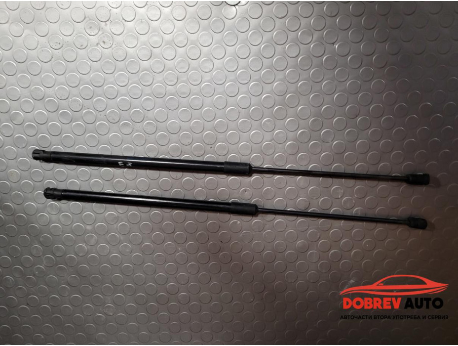 Амортисьори (преден капак) за Audi Q8 (4M) Амортисьори (преден капак) за Audi Q8 (4M)