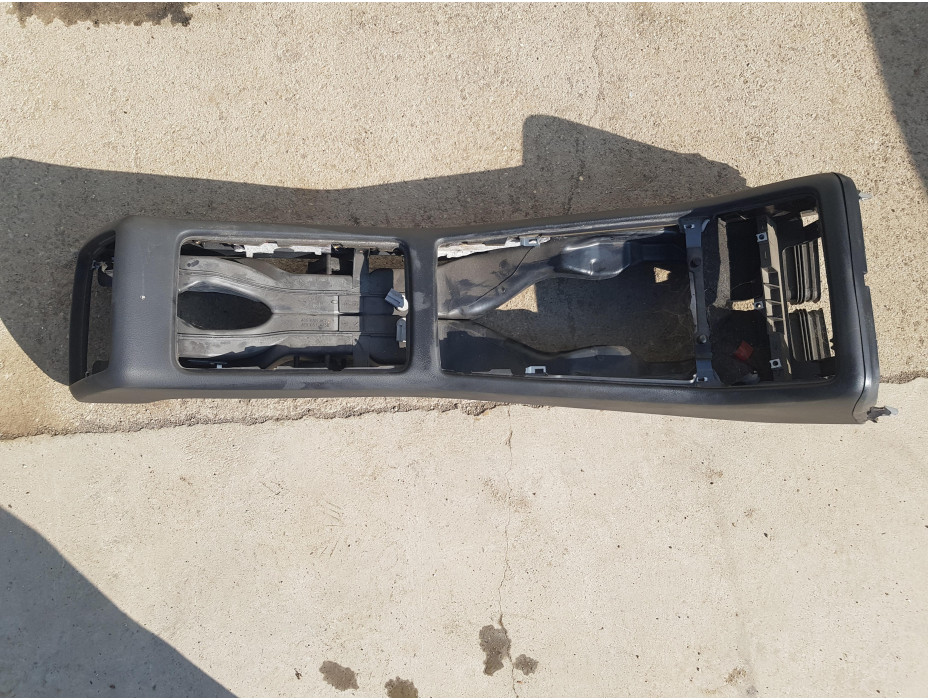 Барче за Ауди А8 Д3 / Audi A8 D3 4.2 i 335к.с. Барче за Ауди А8 Д3 / Audi A8 D3 4.2 i 335к.с.