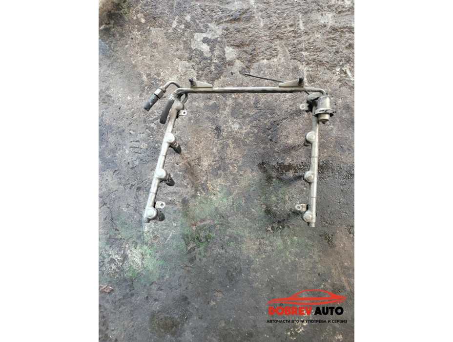 Бензинов рейл (с дюзи) за Audi A8 D3 4.2 FSI Бензинов рейл (с дюзи) за Audi A8 D3 4.2 FSI