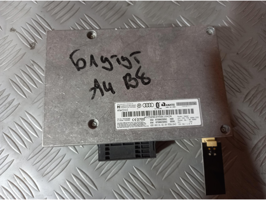 Блутут модул за Audi A4 B8 Блутут модул за Audi A4 B8