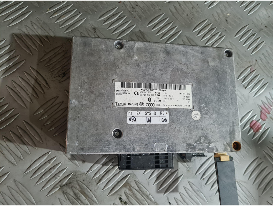 Блутут модул за Audi A6 C6 2.7 TDI Quattro