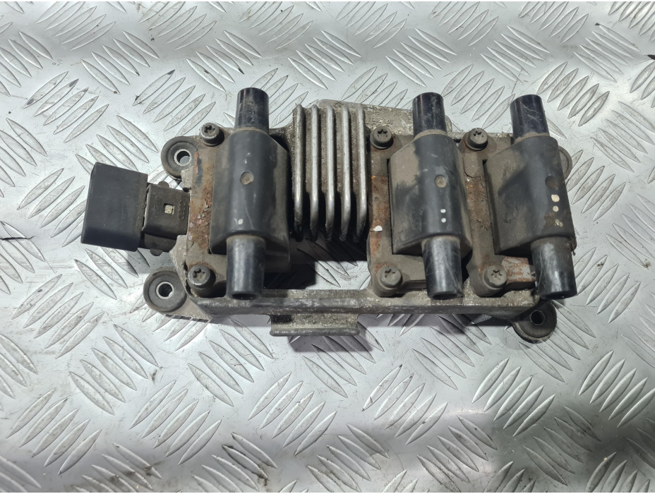 Бобина за Audi A6 C5 2.4 i Automat Sedan