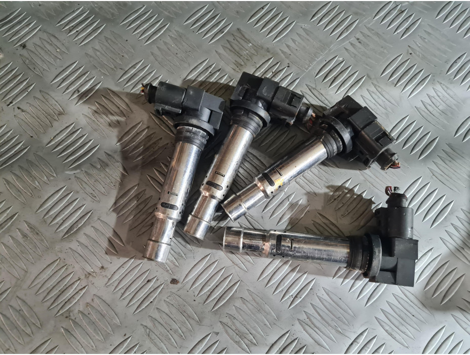 Бобина за VW Golf 5 1.6FSI Бобина за VW Golf 5 1.6FSI