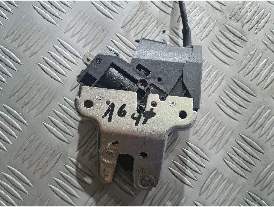 Брава за заден капак за Audi A6 C6 2.7 TDI Quattro