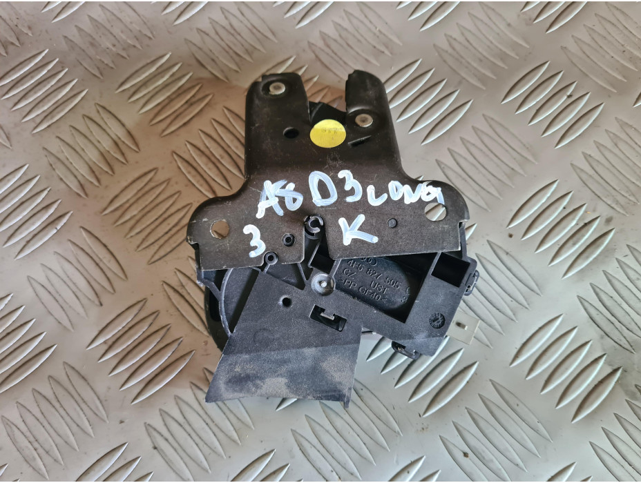 Брава за заден капак за Audi A8 D3 4.2i Long Брава за заден капак за Audi A8 D3 4.2i Long