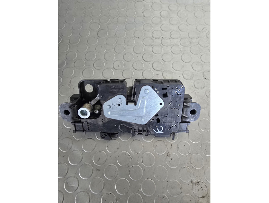 Брава за заден капак за BMW 740D G11 Soft Close