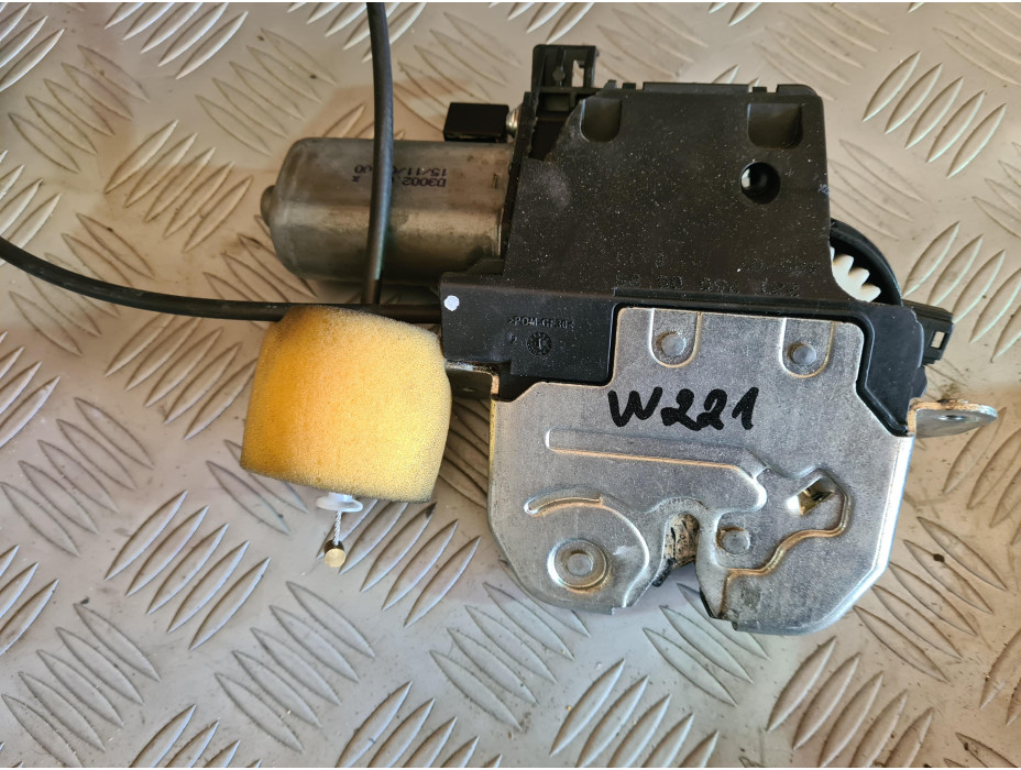 Брава за заден капак за Mercedes S320 CDI W221 Брава за заден капак за Mercedes S320 CDI W221