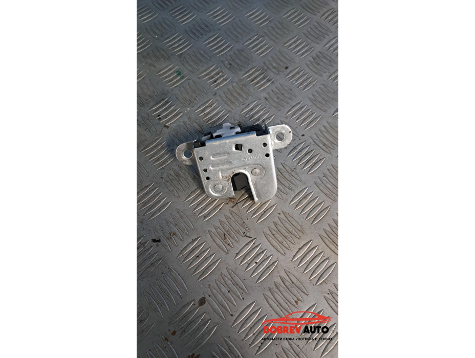 Брава за заден капак (комби) за VW Passat B7 1.6 TDI