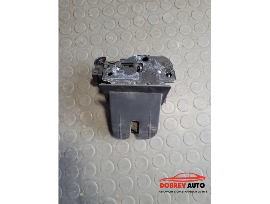 Брава (заден капак) за Audi A6 C6 (4F) комби + ел.багажник Брава (заден капак) за Audi A6 C6 (4F) комби + ел.багажник