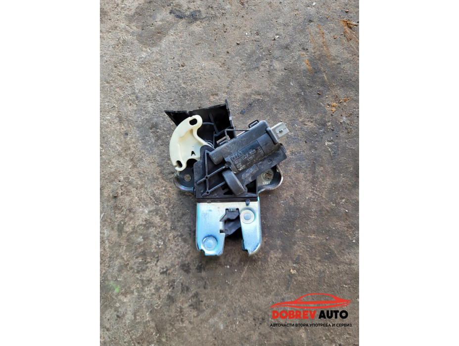 Брава (заден капак) за Audi A8 D3 Брава (заден капак) за Audi A8 D3