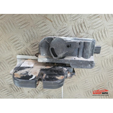 Брава (заден капак) за Mercedes Viano W639 Брава (заден капак) за Mercedes Viano W639